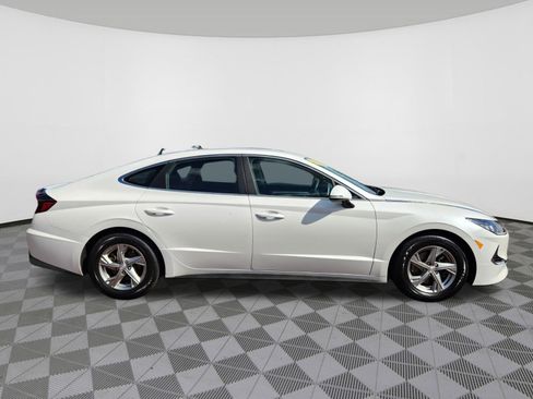 Certified 2022 Hyundai Sonata SE w/ Cargo Package image 6