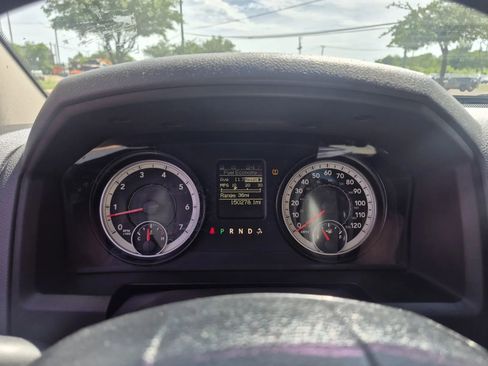 Used 2015 RAM 1500 Big Horn RWD image 26