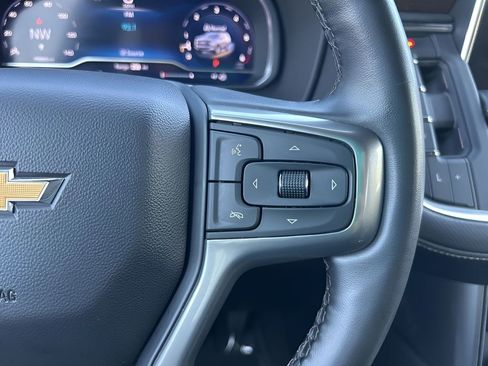 Used 2023 Chevrolet Suburban Premier RWD image 16