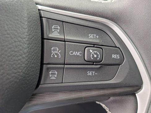 New 2026 Jeep Grand Cherokee Laredo AWD/4WD image 15