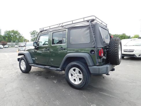 Used 2009 Jeep Wrangler Unlimited Rubicon w/ Trailer Tow Group AWD/4WD image 11