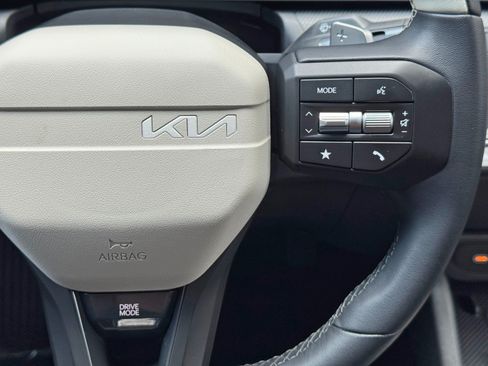 Used 2025 Kia K4 GT-Line w/ GT-Line Premium Package FWD image 22