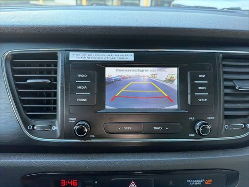 Certified 2018 Kia Sedona L image 35