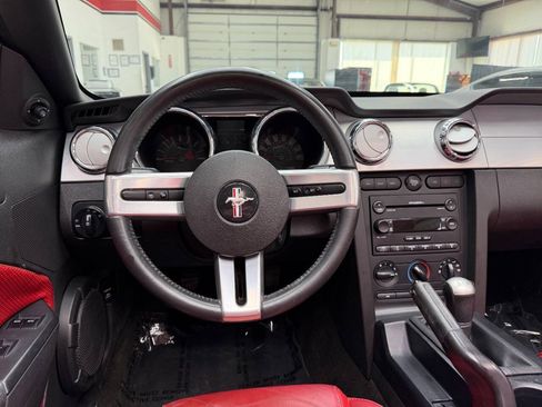 Used 2006 Ford Mustang GT RWD image 20