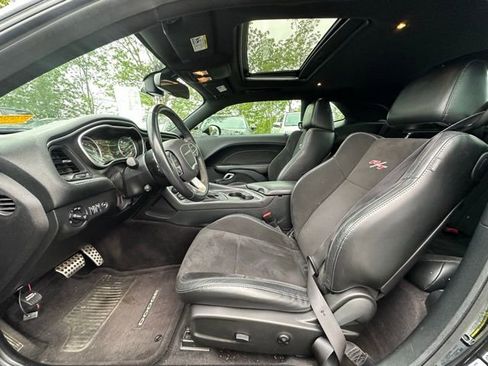 Used 2016 Dodge Challenger R/T Scat Pack w/ Leather Interior Group RWD image 27