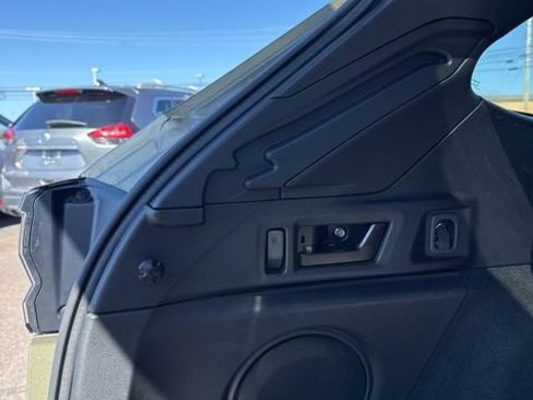 Used 2022 Subaru Outback Touring image 22