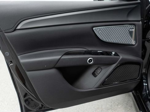 Used 2023 Maserati Grecale GT AWD/4WD image 14