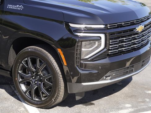 New 2026 Chevrolet Suburban High Country AWD/4WD image 44