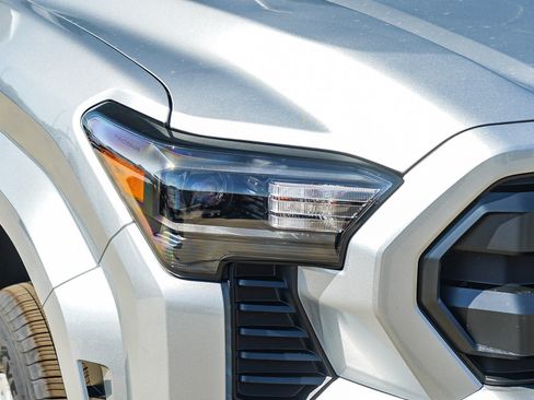 New 2026 Toyota Tacoma SR5 AWD/4WD image 9