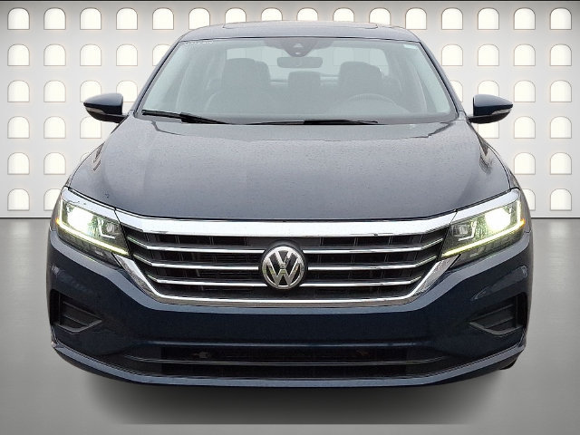 Used 2021 Volkswagen Passat 2.0T SE FWD image 2