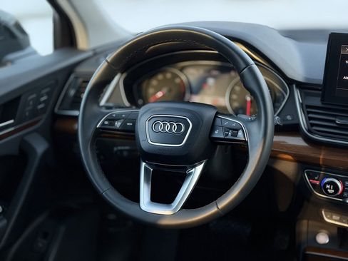 Used 2023 Audi Q5 2.0T Premium w/ Convenience Package image 12