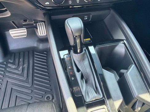 Used 2025 Honda Accord Sport image 30