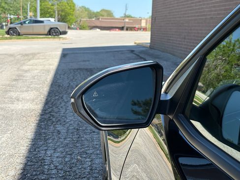 Used 2023 Hyundai Santa Cruz Night AWD/4WD image 15