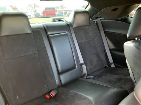 Used 2022 Dodge Challenger R/T w/ Plus Package image 18