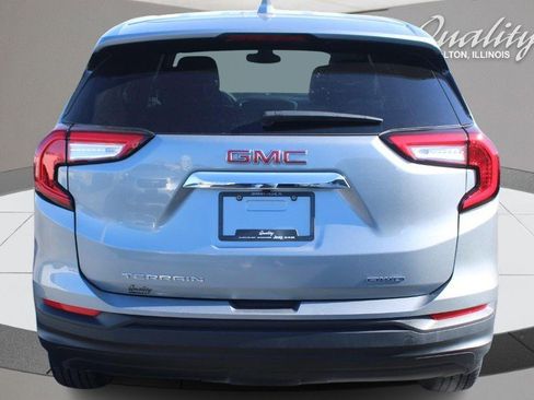 Certified 2024 GMC Terrain SLE image 5