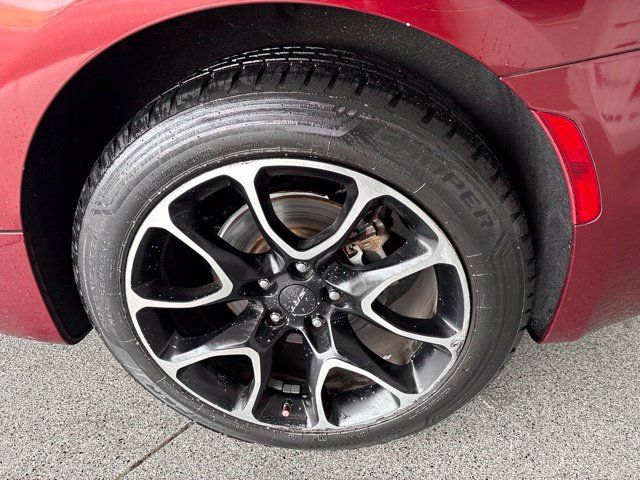 Used 2019 Chrysler Pacifica Touring-L Plus w/ Advanced Safetytec Group FWD image 10