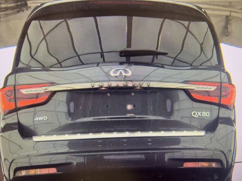 Used 2023 INFINITI QX80 Premium Select w/ Cargo Package image 14