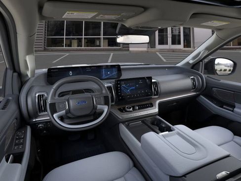 New 2025 Ford Expedition Platinum w/ Platinum Ultimate Package image 9