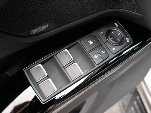 Certified 2025 Lexus LX 700h Luxury w/ Appearance Package AWD/4WD image 15