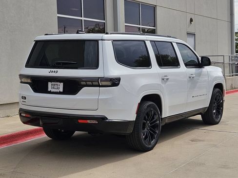 New 2026 Jeep Grand Wagoneer Summit AWD/4WD image 3