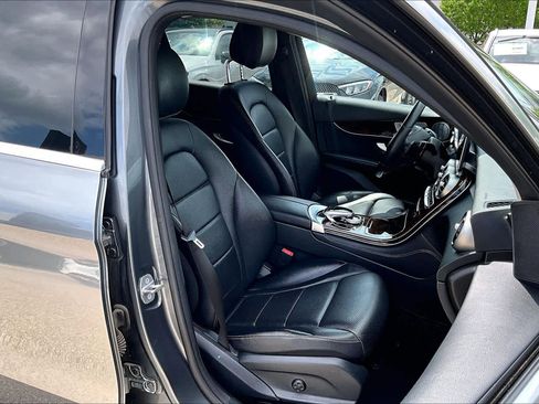 Used 2017 Mercedes-Benz GLC 300 image 9
