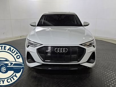 Used 2022 Audi e-tron Premium w/ Convenience Plus Package