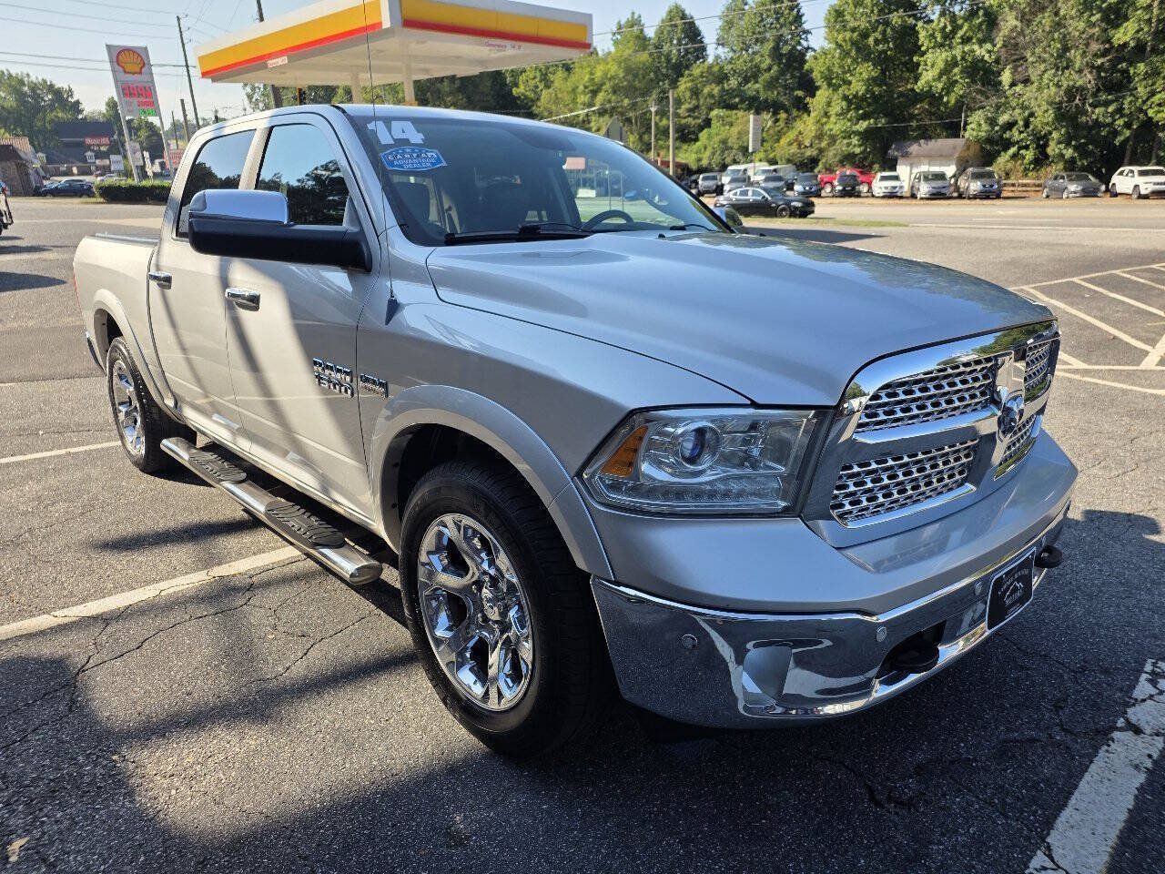 Used 2014 RAM 1500 Laramie w/ Convenience Group RWD image 8