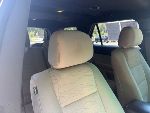 Used 2013 Ford Explorer 4WD image 26