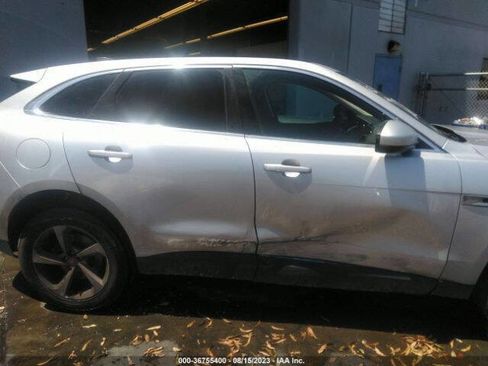 Used 2020 Jaguar F-PACE Premium image 20
