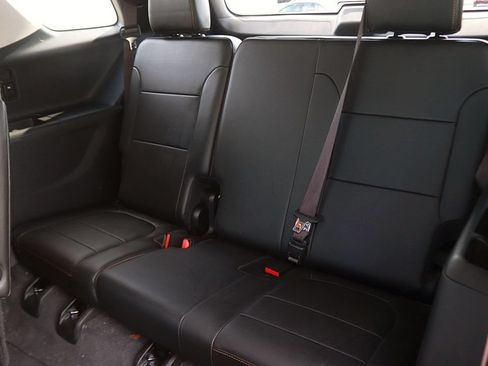 Used 2020 Chevrolet Traverse RS FWD image 15