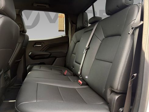 New 2025 Chevrolet Colorado LT w/ LT Convenience Package image 4