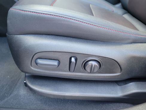 Used 2023 Chevrolet Blazer RS w/ Enhanced Convenience Package image 19