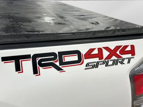 Used 2020 Toyota Tacoma TRD Sport image 45