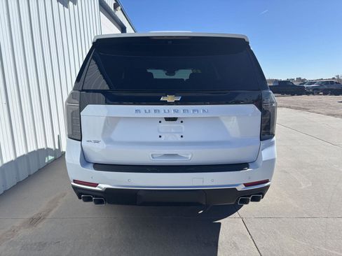 New 2026 Chevrolet Suburban High Country image 8