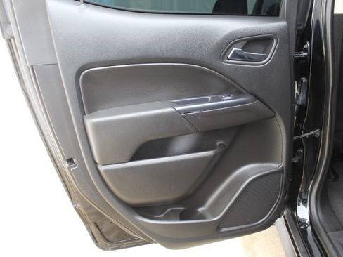 Used 2020 Chevrolet Colorado LT w/ Redline Special Edition image 31