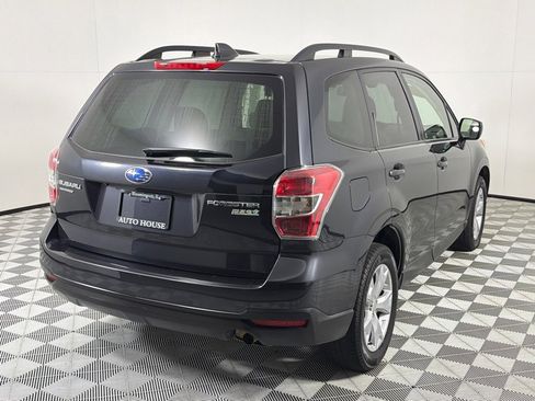 Used 2016 Subaru Forester 2.5i Premium AWD/4WD image 5
