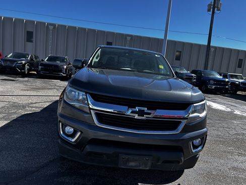 Used 2017 Chevrolet Colorado LT w/ LT Convenience Package image 8