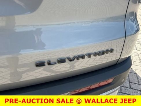 Used 2024 GMC Acadia Elevation w/ Super Cruise Package FWD image 9