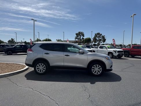 Used 2016 Nissan Rogue S AWD/4WD image 5