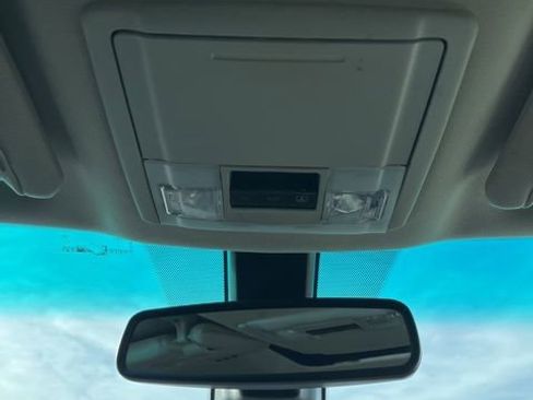 Used 2016 Ford Explorer Platinum image 46