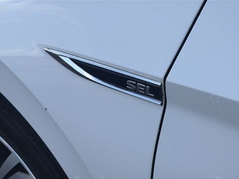 Certified 2021 Volkswagen Jetta SEL FWD image 9