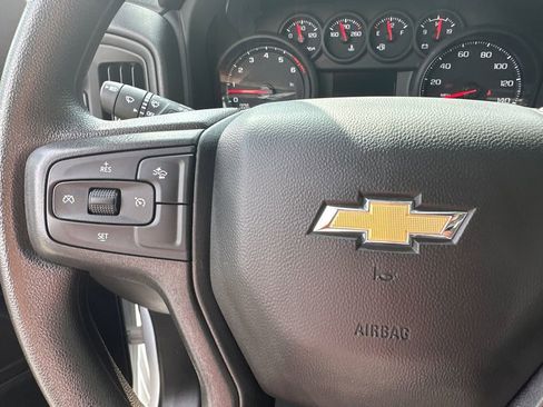 Used 2025 Chevrolet Silverado 2500 Custom w/ Custom Value Package image 25