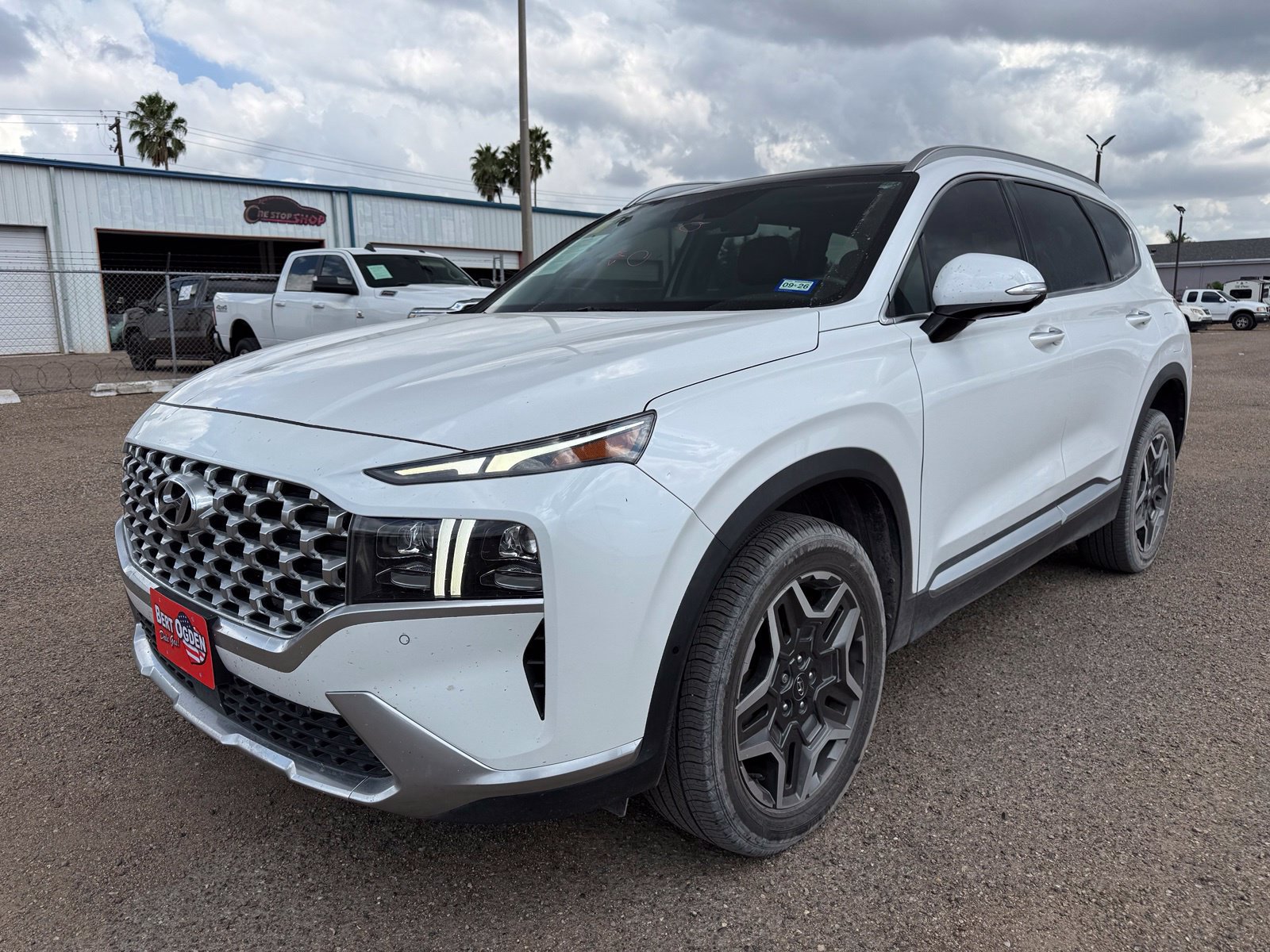 Used 2021 Hyundai Santa Fe Limited AWD/4WD image 1