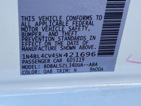 New 2025 Nissan Altima 2.5 SR image 17