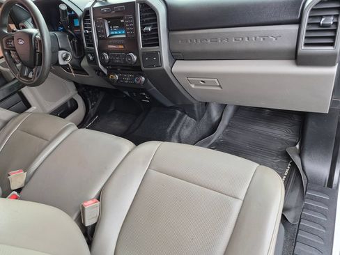 Used 2018 Ford F250 XL w/ Power Equipment Group RWD image 18
