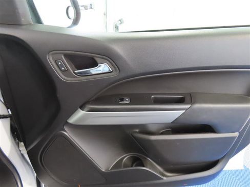 Used 2022 Chevrolet Colorado LT w/ Fleet Safety Package RWD image 26
