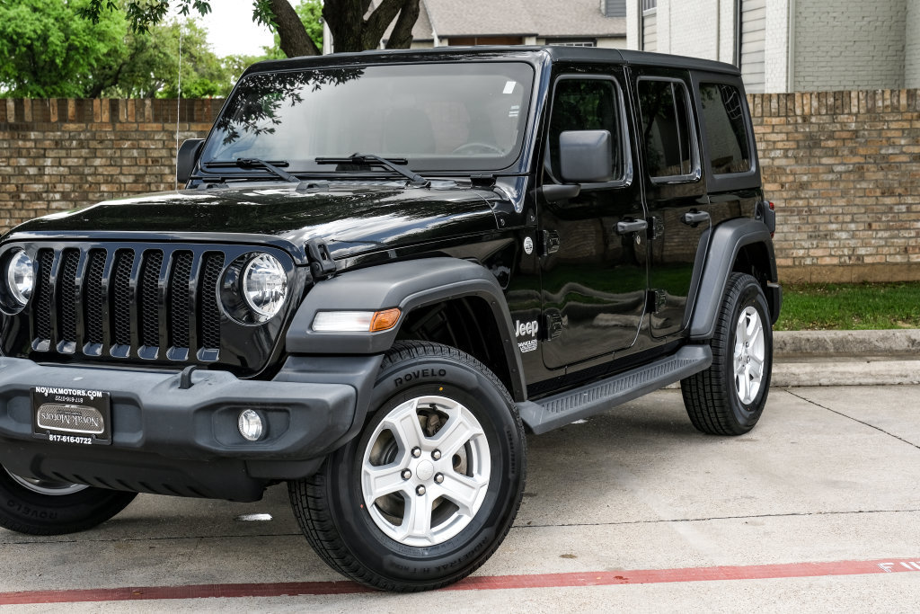 Used 2021 Jeep Wrangler Unlimited Sport AWD/4WD image 14