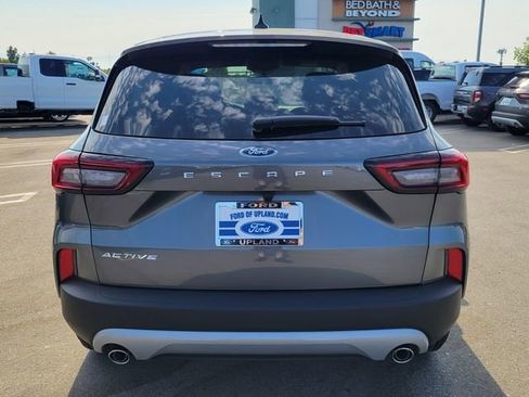 New 2025 Ford Escape Active image 9