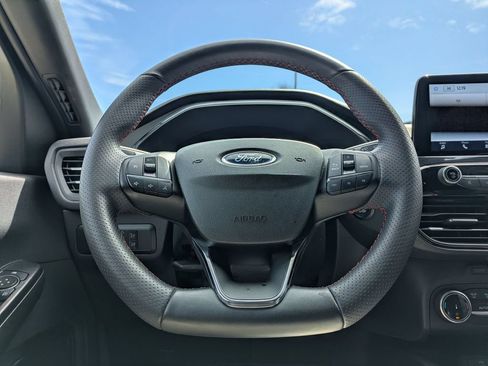 Used 2025 Ford Escape ST-Line FWD image 21