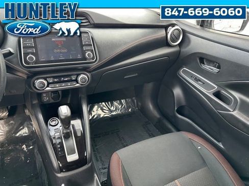 Used 2020 Nissan Versa SR w/ Convenience Package image 16